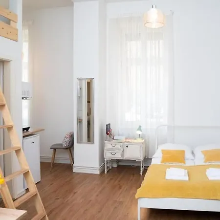 For 3 Apartment